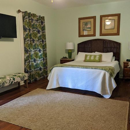 Lake Minneola Inn Екстериор снимка