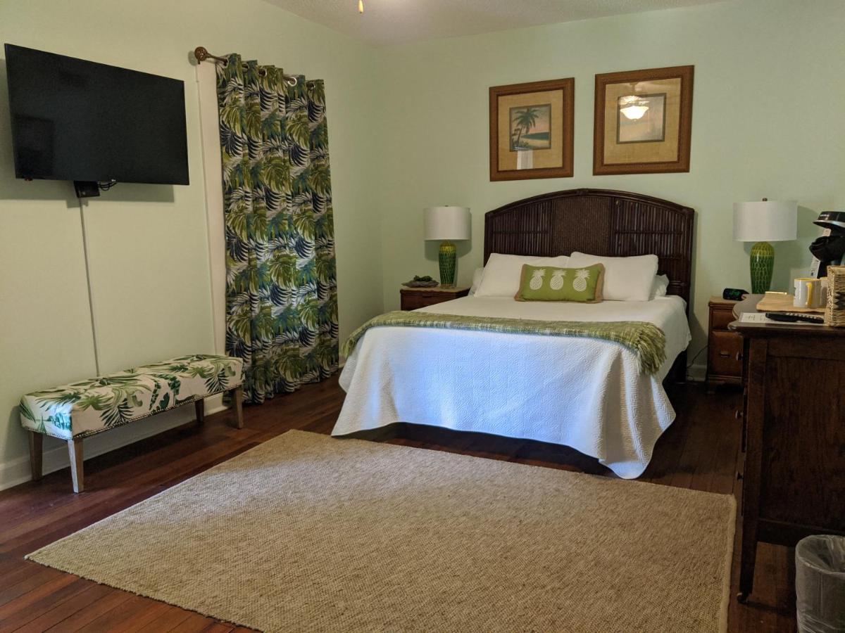 Lake Minneola Inn Екстериор снимка