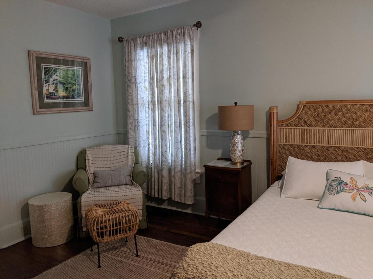 Lake Minneola Inn Екстериор снимка